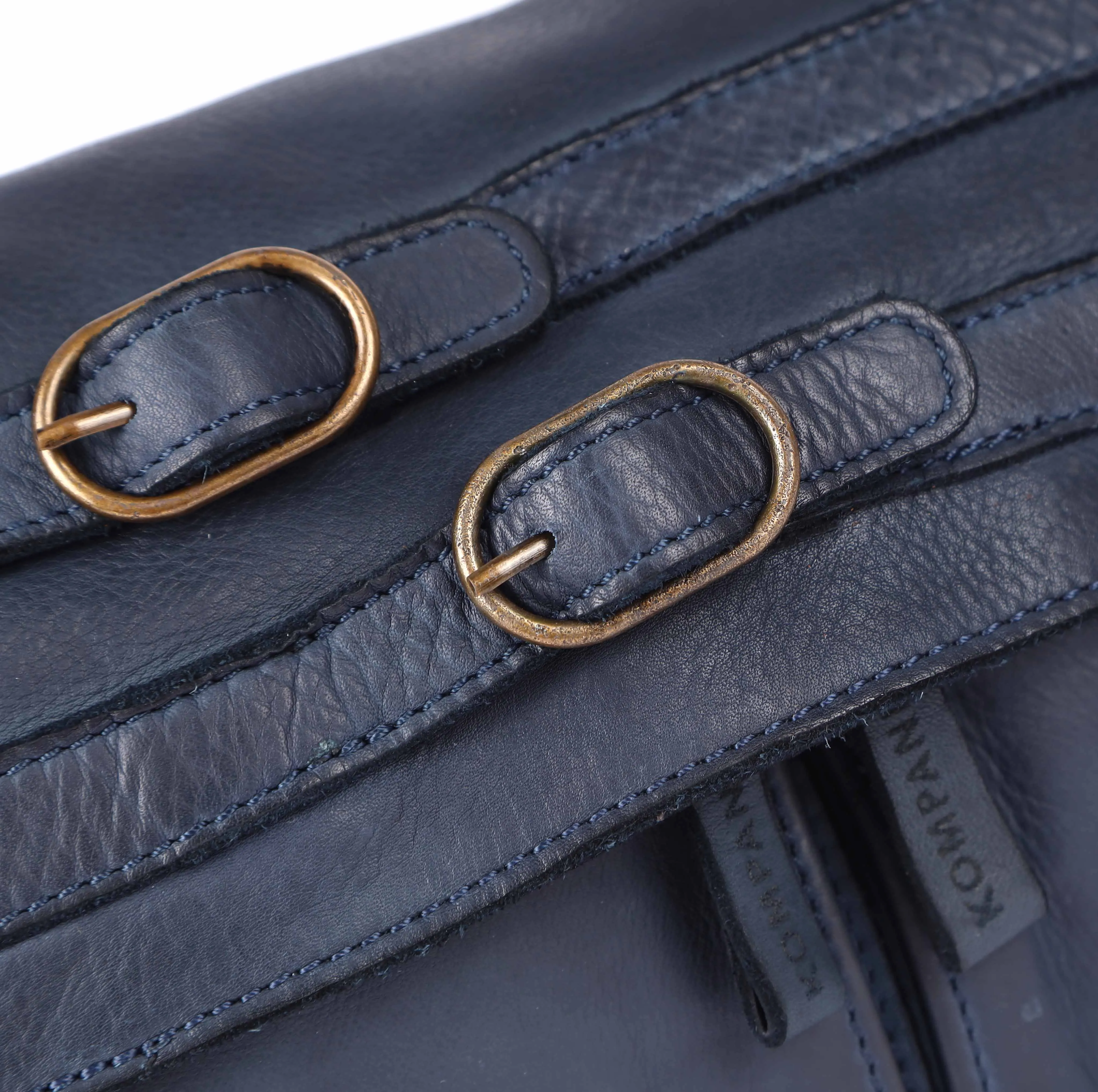 Arianna - The Medium Sling Bag