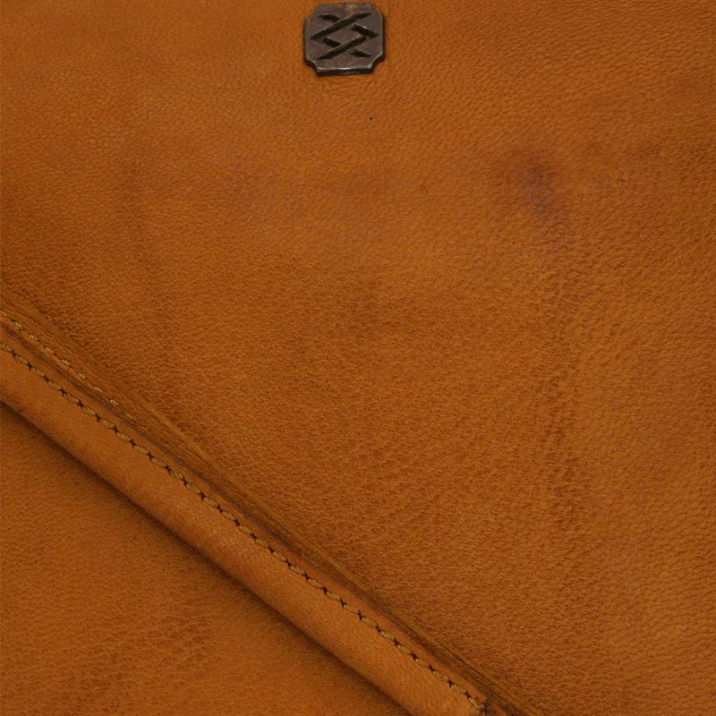 Brette - The Crossbody