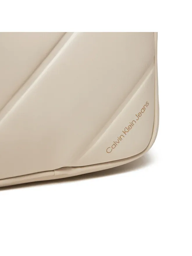 C.A.L.V.I.N  K.L.E.I.N Camera Bag
