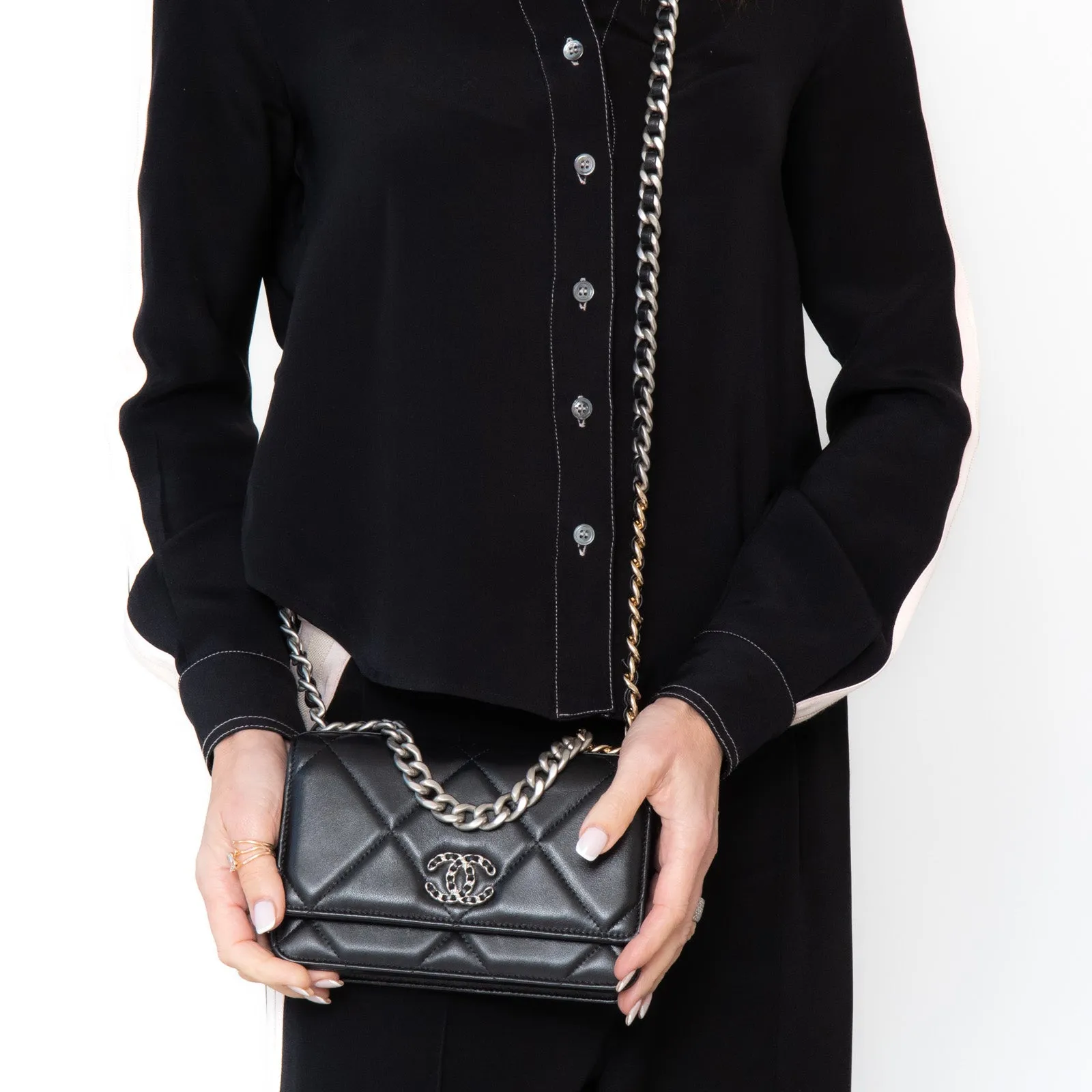 Chanel Black Quilted Lambskin 19 Wallet On Chain Bag