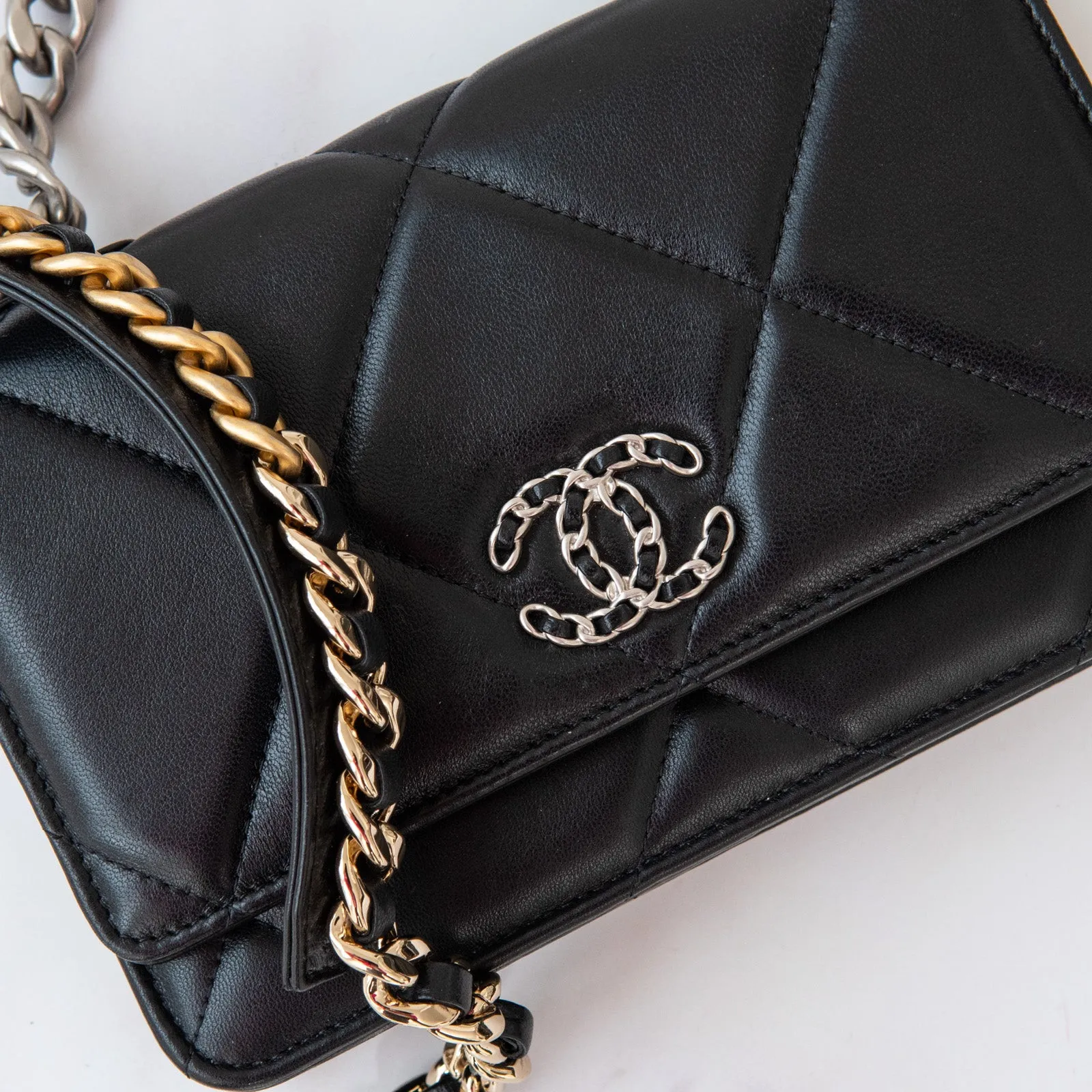 Chanel Black Quilted Lambskin 19 Wallet On Chain Bag