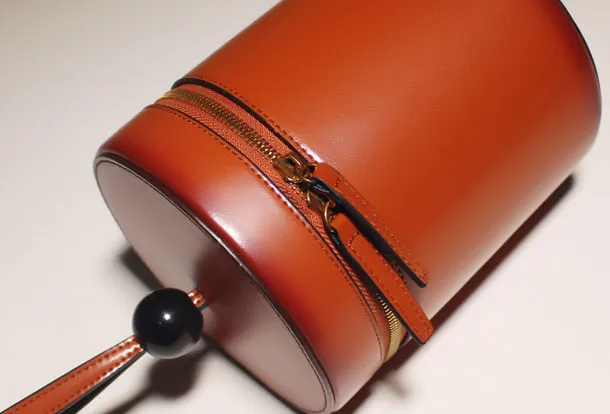 Genuine Leather round circle clutch purse handbag Wristlet bag for women leather