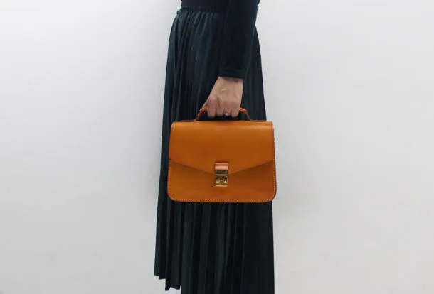 Handmade Leather Handbag Round Purse Crossbody Shoulder Bag for Girl Women Lady