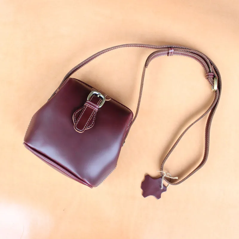 Handmade Womens Black Leather Doctor Shoulder Purses Black Doctor Crossbody Purses for Women