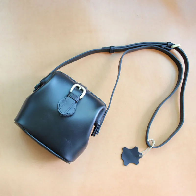 Handmade Womens Black Leather Doctor Shoulder Purses Black Doctor Crossbody Purses for Women