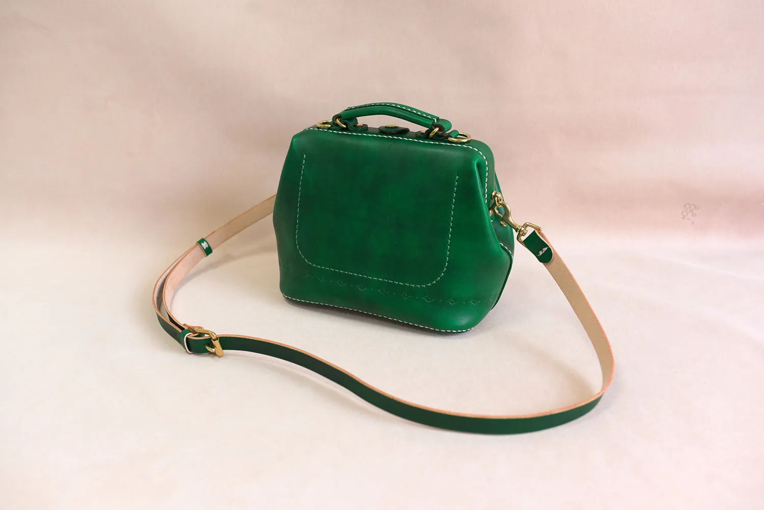 Handmade Womens Green Leather doctor Handbag shoulder doctor bags Purse for women