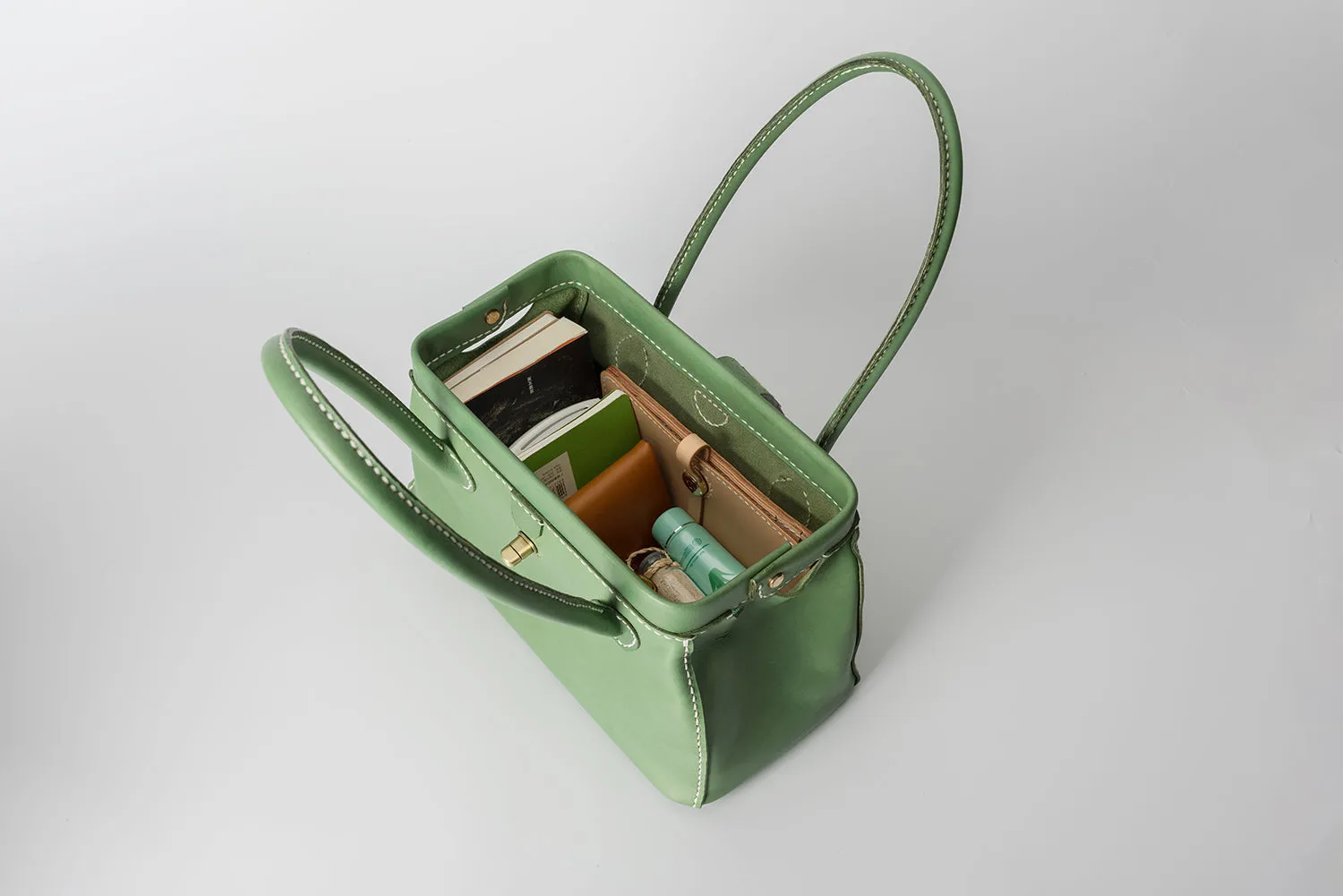 Handmade Womens Leather Doctor Handbag Purse Tan Shoulder Bag Doctor Bags for Women