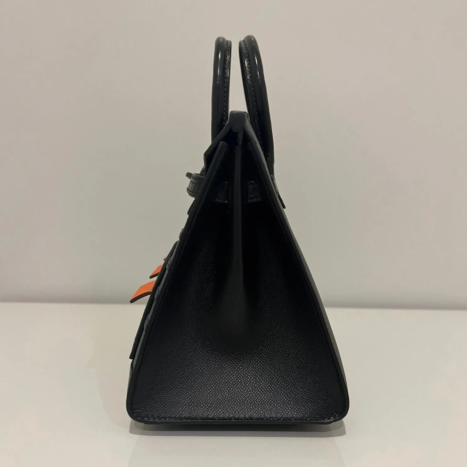 Herm??s Birkin 20 Faubourg Midnight Matte Alligator