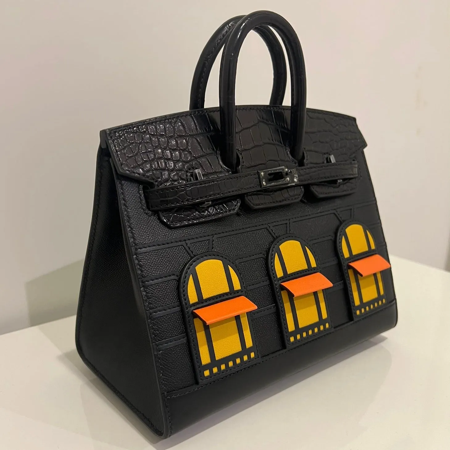 Herm??s Birkin 20 Faubourg Midnight Matte Alligator