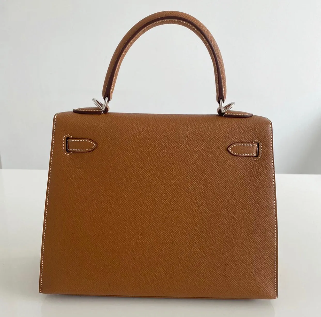 Herm??s Kelly 25 Gold Epsom Palladium Hardware
