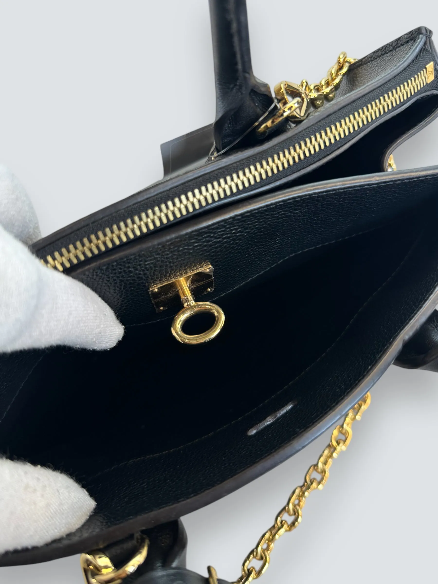Louis Vuitton Black Leather City Steamer Tote
