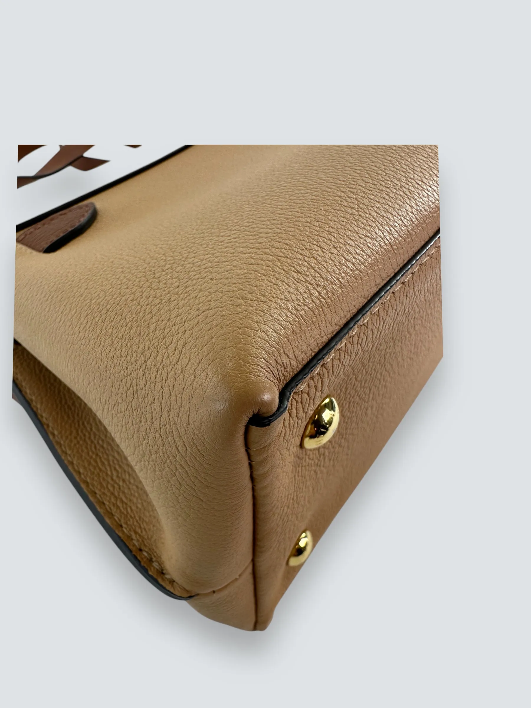 Louis Vuitton Two-Tone Cream & Tan Grained Calfskin Leather Lockme Ever BB