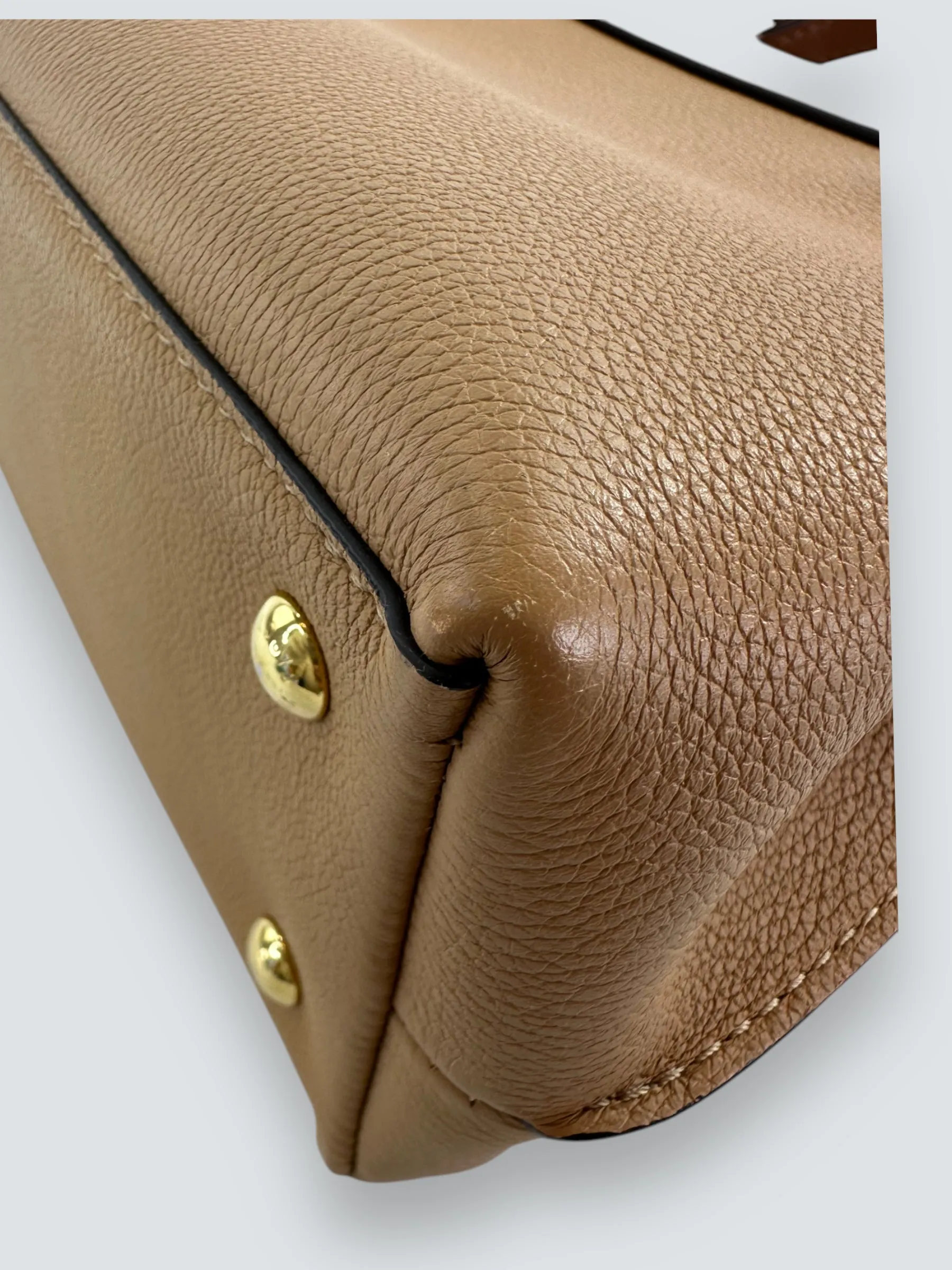 Louis Vuitton Two-Tone Cream & Tan Grained Calfskin Leather Lockme Ever BB