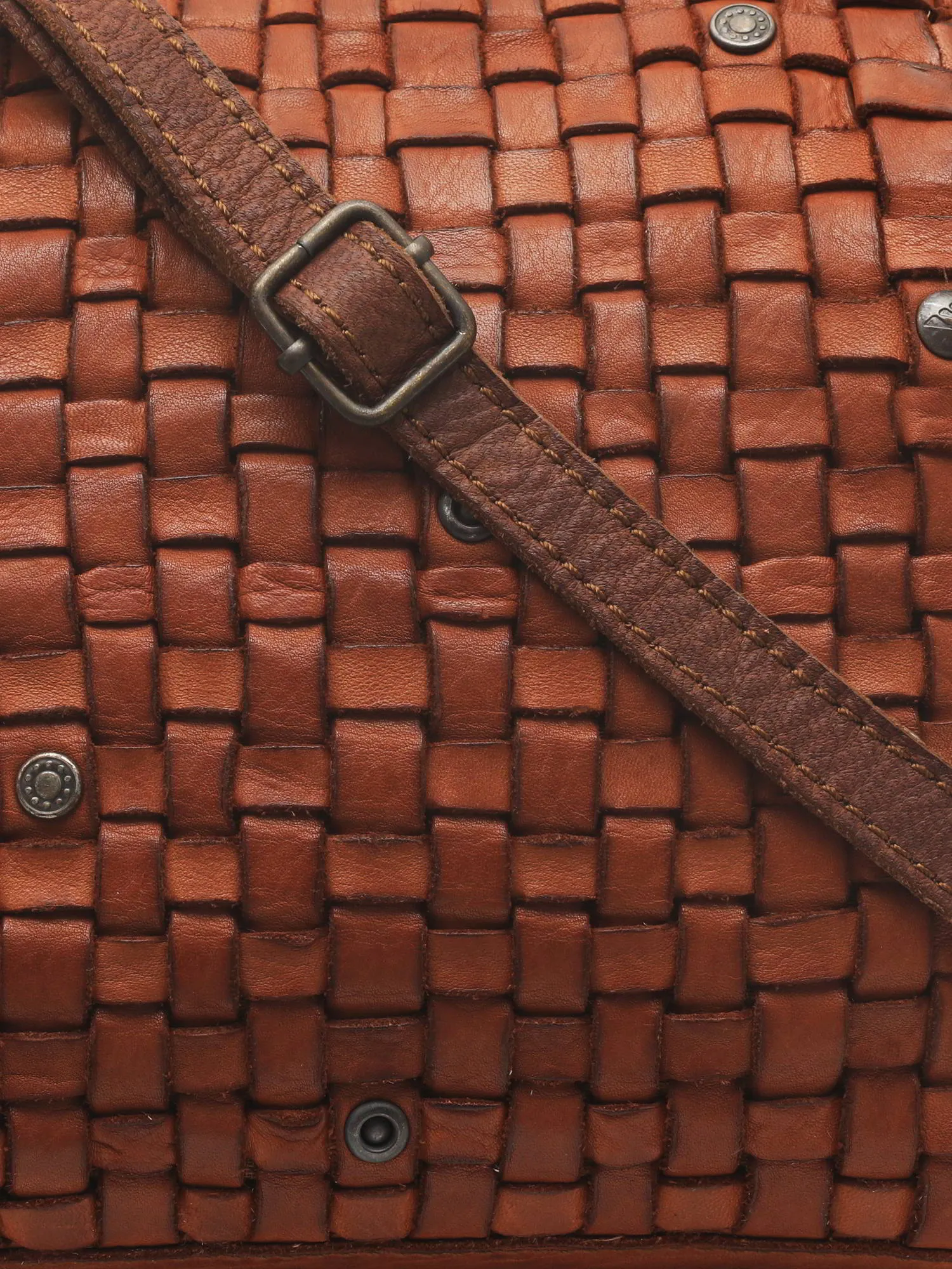 Madame - The Slingbag