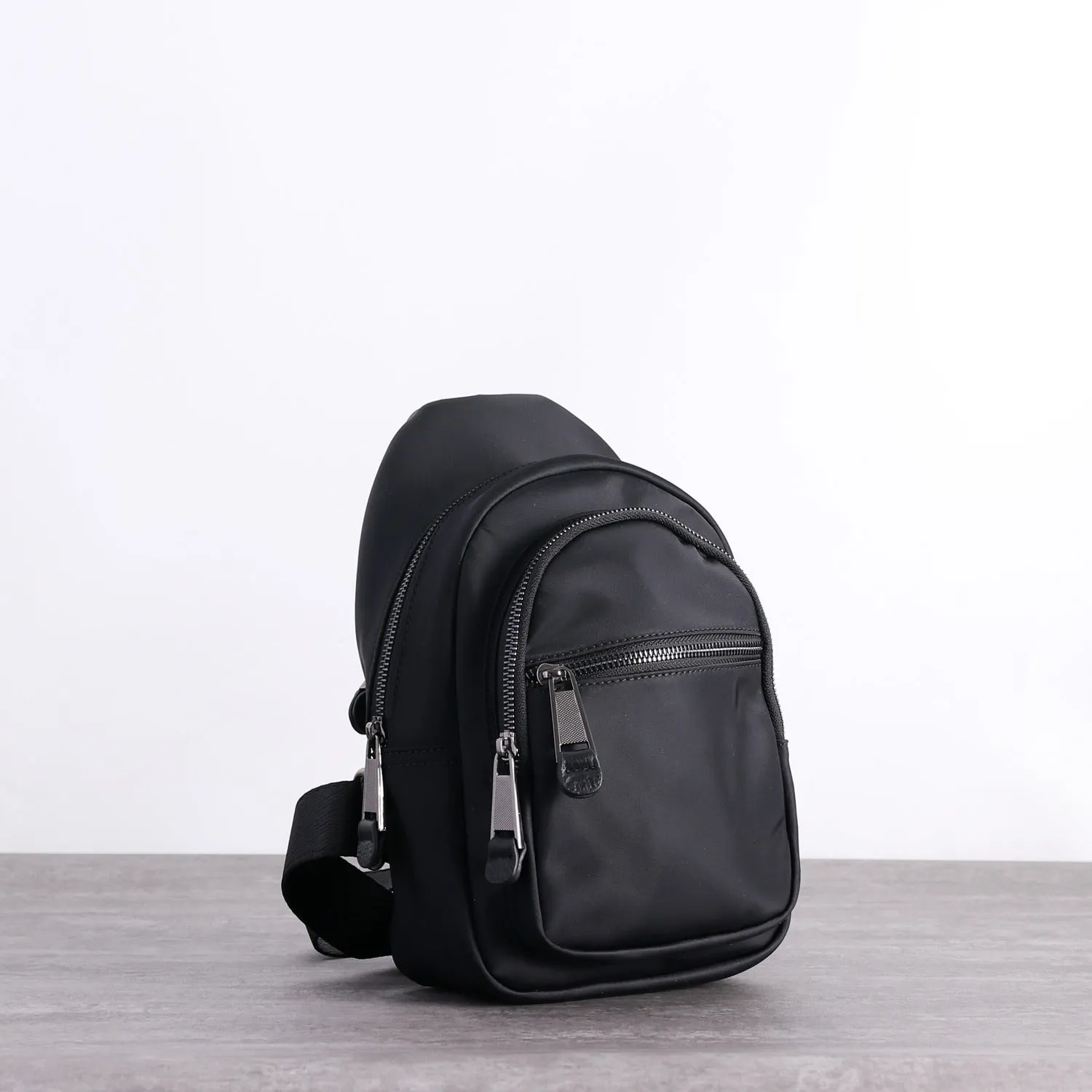 Mens Nylon Leather Sling Crossbody Pack Womens Black Nylon Chest Purse Nylon Sling Bag for Ladies