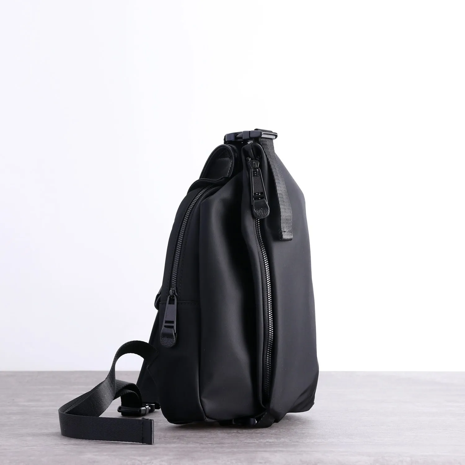 Mens Nylon Sling Bag Waterproof Black Nylon Biker Chest Purse Nylon Crossbody Sling Bag for Men