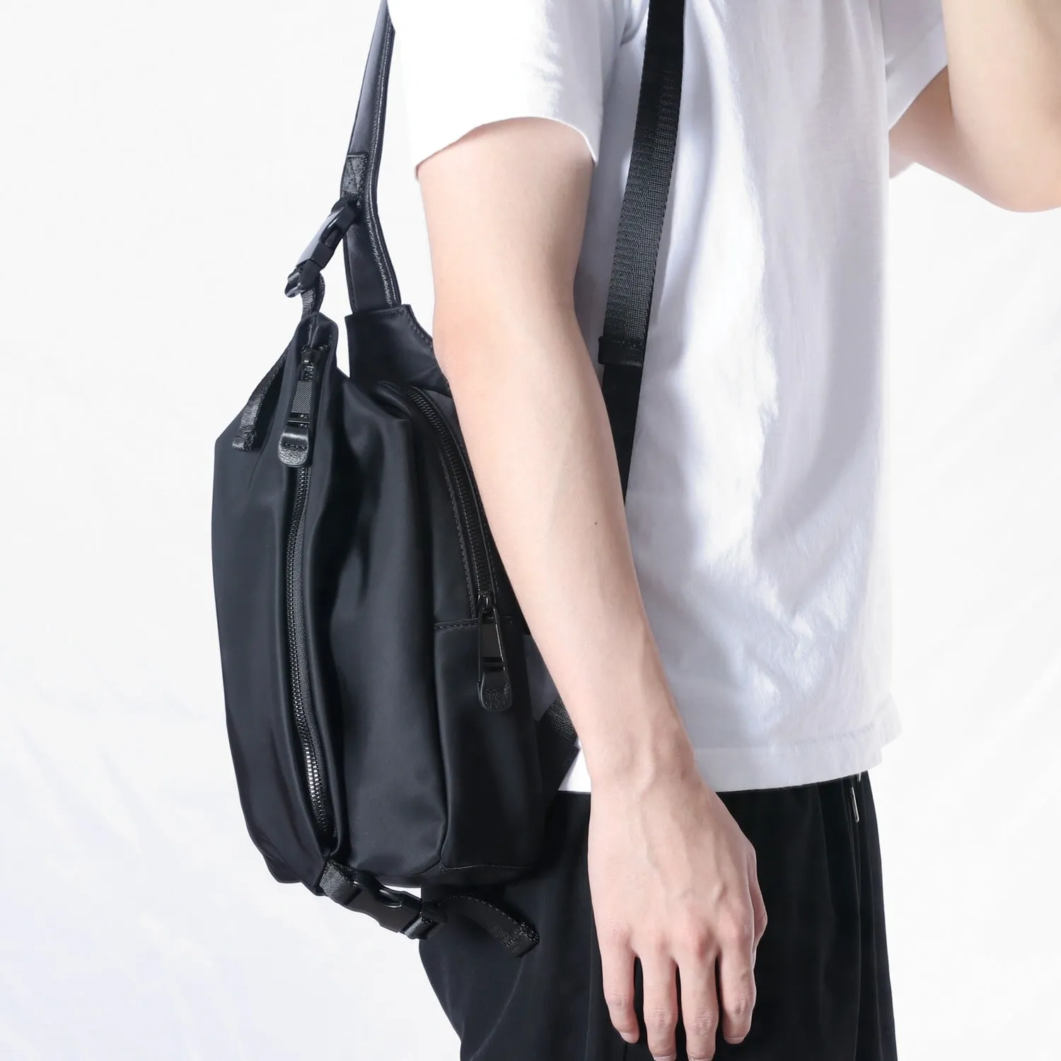Mens Nylon Sling Bag Waterproof Black Nylon Biker Chest Purse Nylon Crossbody Sling Bag for Men