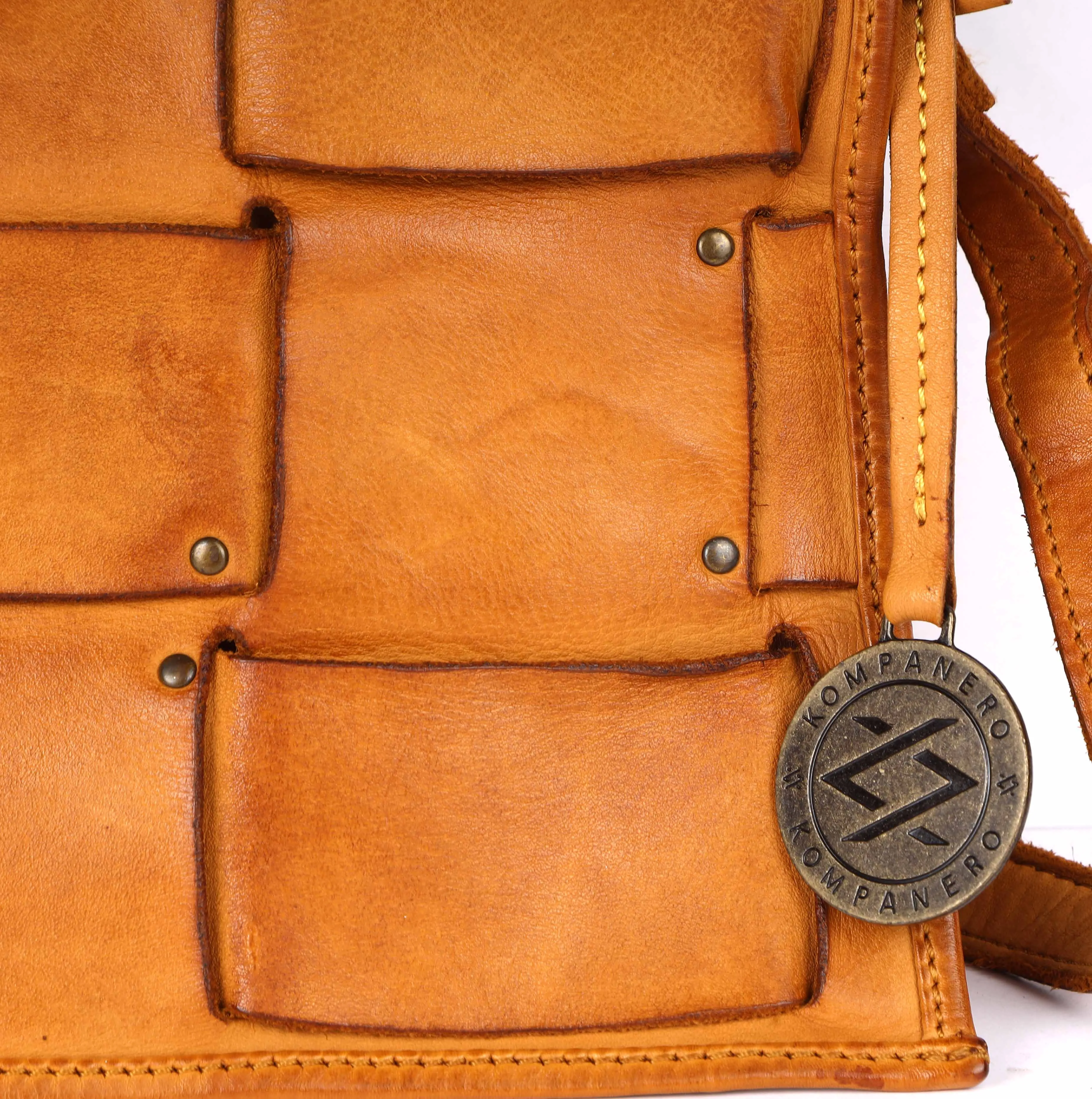 Rochelle - The Crossbody