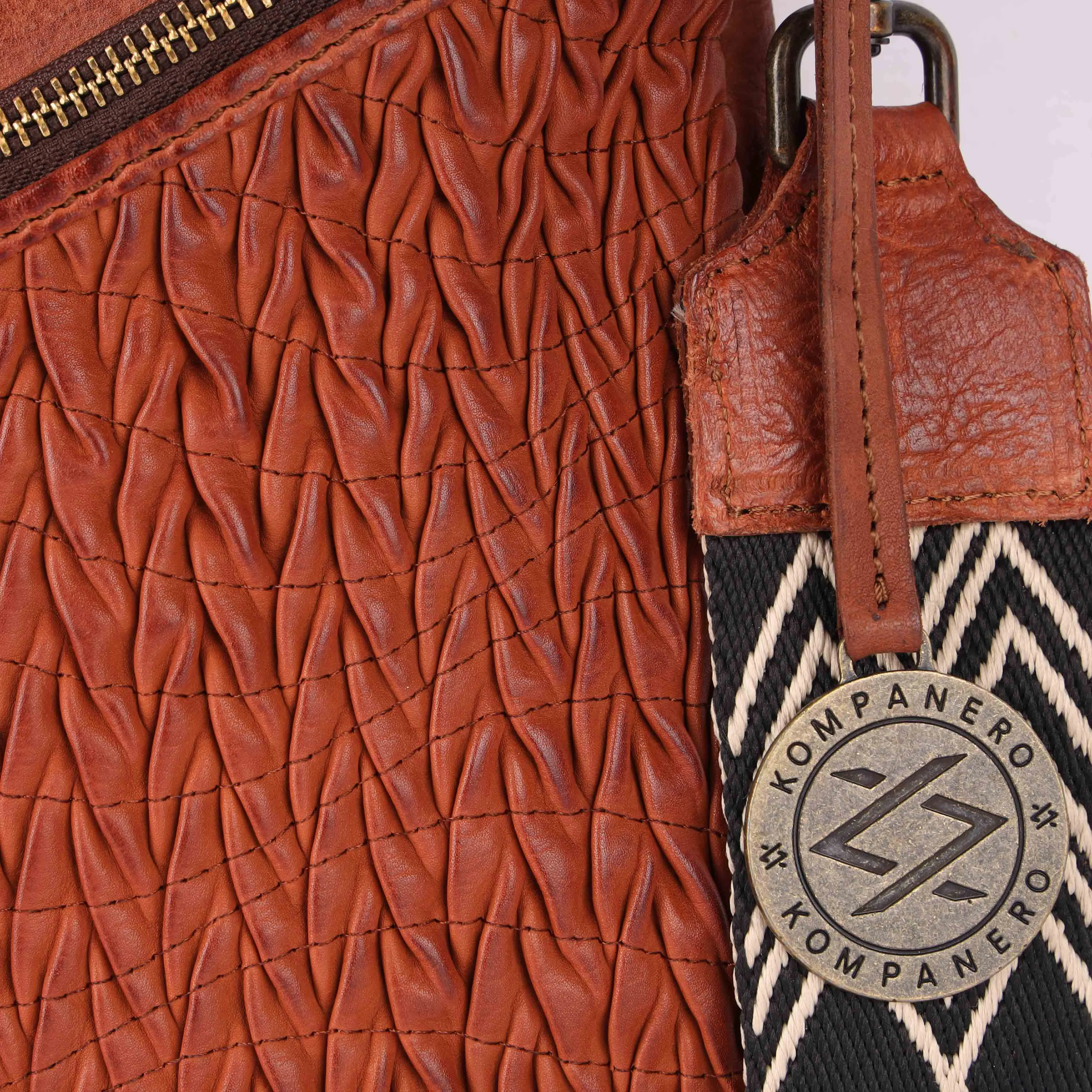 Serena - The Crossbody -Cognac