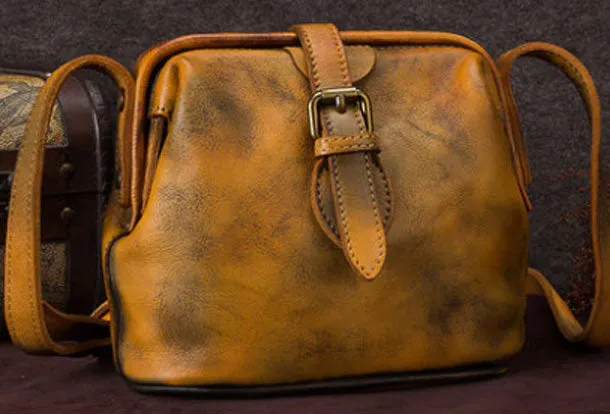 Vintage Leather Doctor Crossbody Bag Shoulder Bag Purse For Women