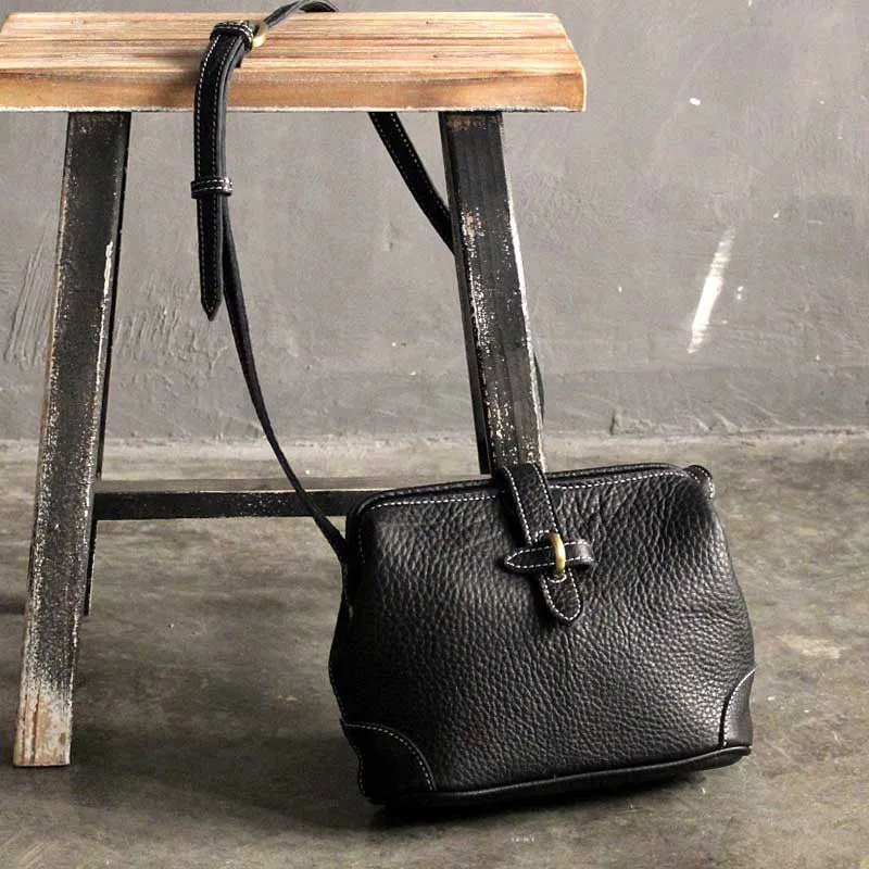 Vintage LEATHER WOMEN Doctor SHOULDER BAG Purse Crossbody Purse FOR WOMEN