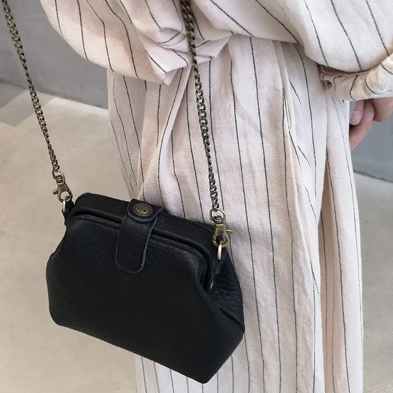 Vintage LEATHER WOMEN Small Doctor Purse Chain SHOULDER BAG Purses FOR WOMEN