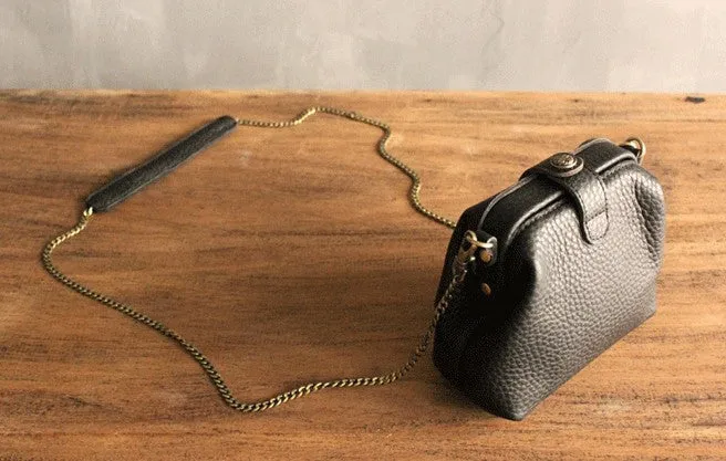 Vintage LEATHER WOMEN Small Doctor Purse Chain SHOULDER BAG Purses FOR WOMEN
