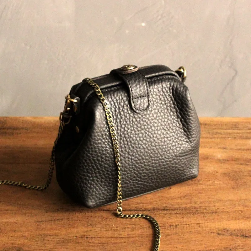 Vintage LEATHER WOMEN Small Doctor Purse Chain SHOULDER BAG Purses FOR WOMEN