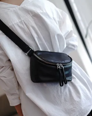 Vintage Womens Black Leather Small Chest Bag Small Sling Bag for Women