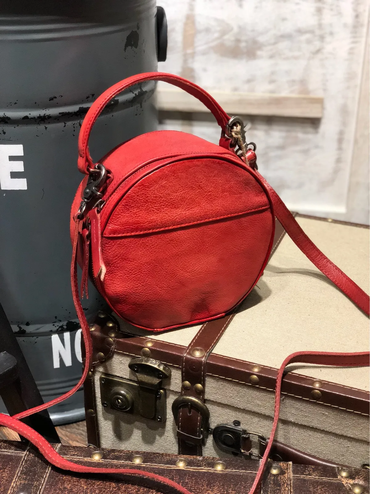Vintage Womens Brown leather Circle Handbag Shoulder Bag Black Round Leather Crossbody Bag Side Purse