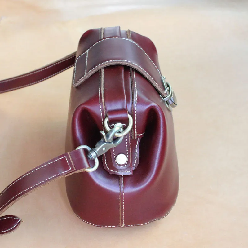Womens Red Leather Doctor Shoulder Purses Claret Doctor Crossbody Purses for Women