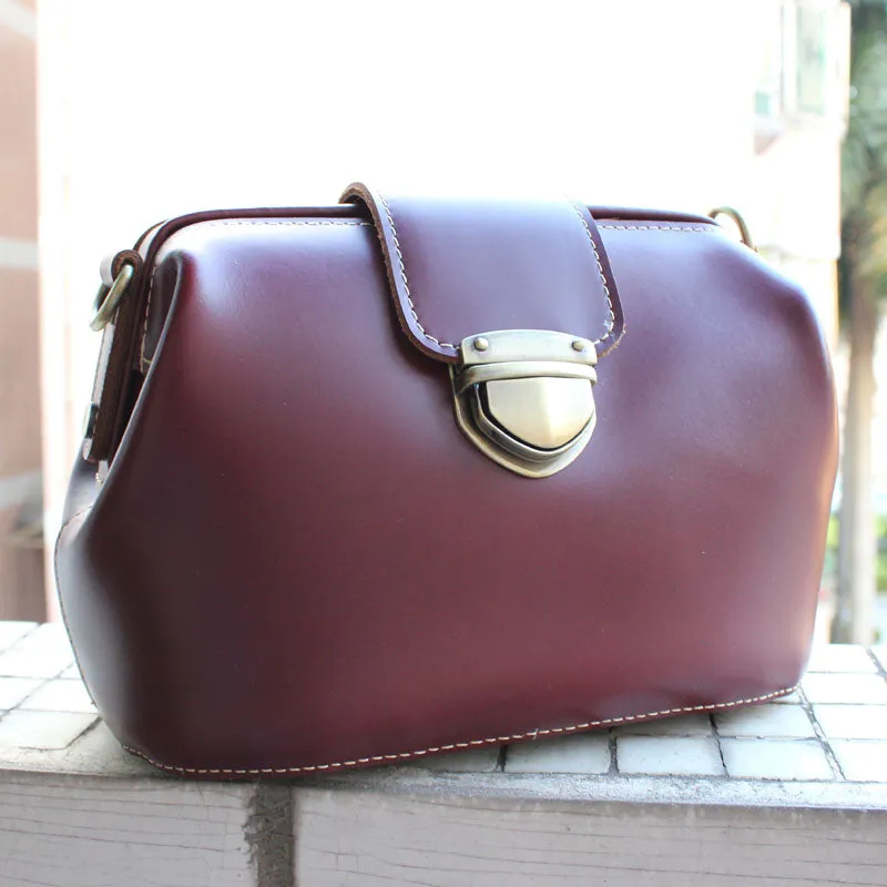 Womens Red Leather Doctor Shoulder Purses Claret Doctor Crossbody Purses for Women