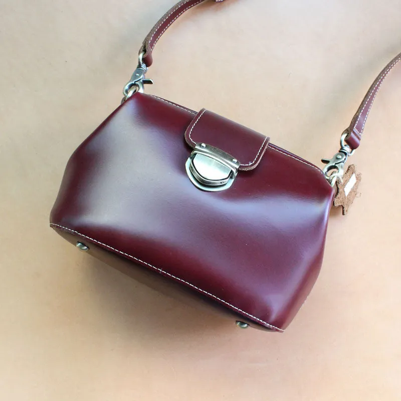Womens Red Leather Doctor Shoulder Purses Claret Doctor Crossbody Purses for Women