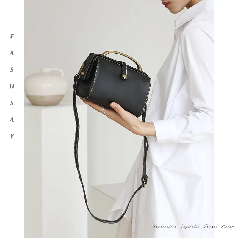 Womens Tan Leather Doctor Handbag Purses Classic Tan Doctor Crossbody Purse for Women