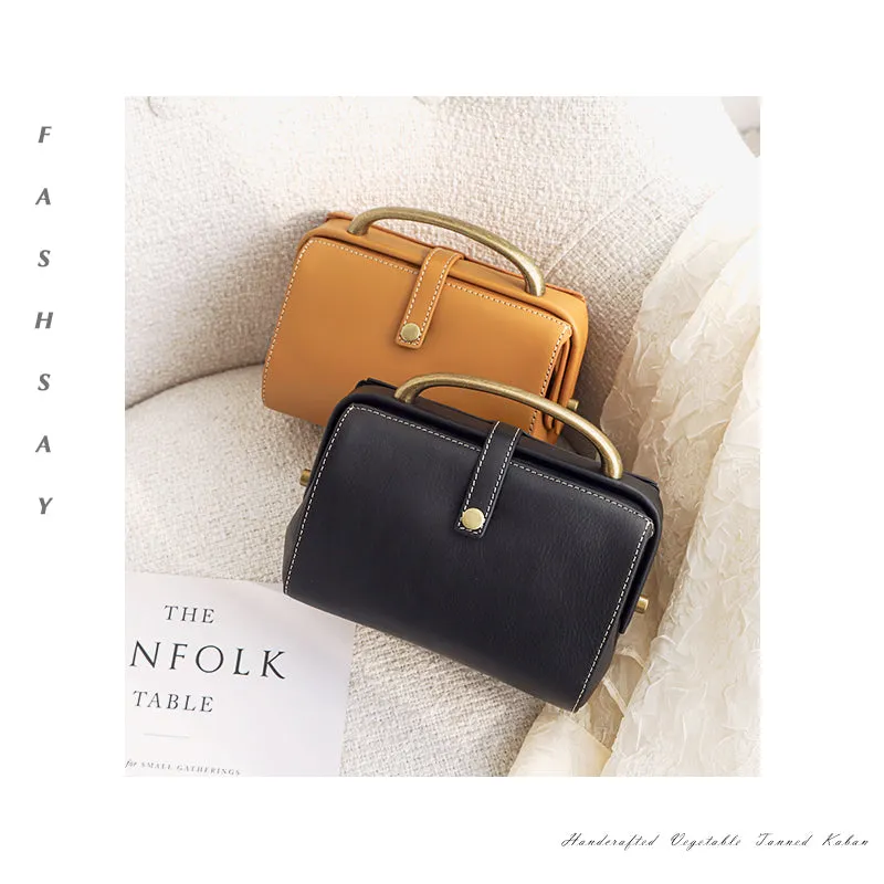 Womens Tan Leather Doctor Handbag Purses Classic Tan Doctor Crossbody Purse for Women